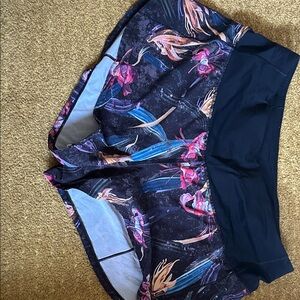 Lululemon floral pattern shorts, size 8! Good condition
